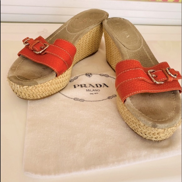 🍊 Orange colored Prada Wicker Open Toed Wedges - Picture 3 of 16